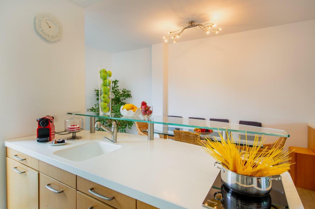 Victoria Apartment Como Luaran gambar